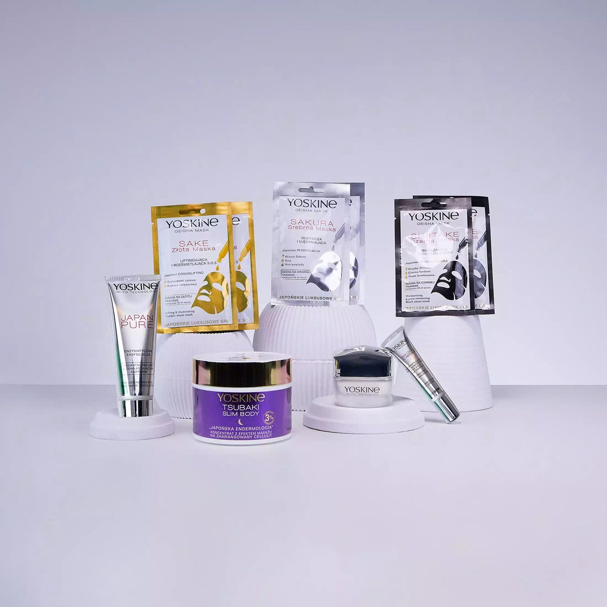 Yoskine 40+ Japanse Skincare Set (10 Artikelen). Gezichtscrème, Exfoliant, Anti cellulite Concentraat, Gezichtsmasker