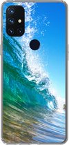 Geschikt voor OnePlus Nord N10 5G hoesje - Een close-up van een golf die breekt voor de kust van Hawaii - Siliconen Telefoonhoesje