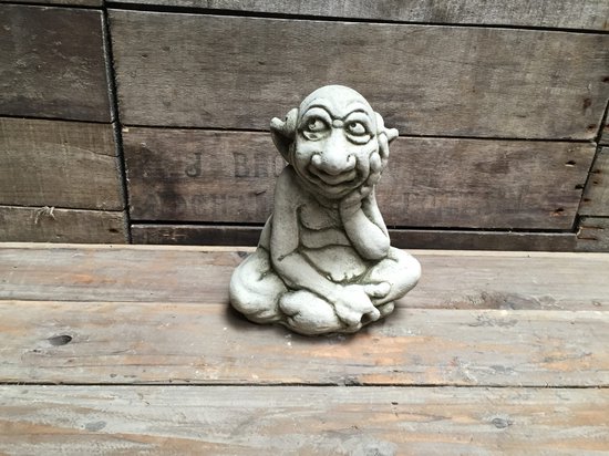 Betonnen tuinbeeld - Goblin - Trol - Kabouter