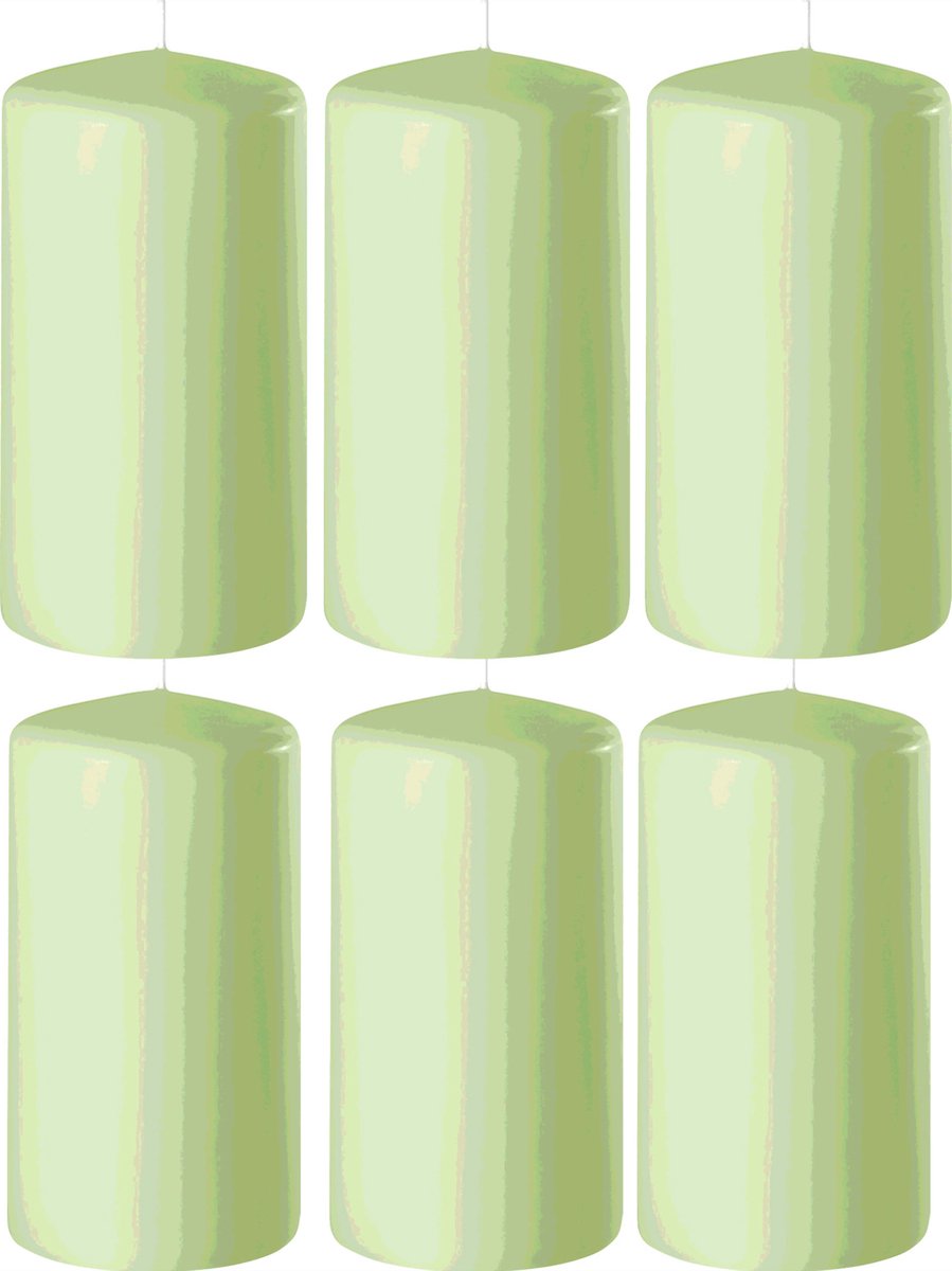 Enlightening Candles 8x Lichtgroene cilinderkaarsen/stompkaarsen 6 x 12 cm 45 branduren - Geurloze kaarsen lichtgroen - Woondecoraties
