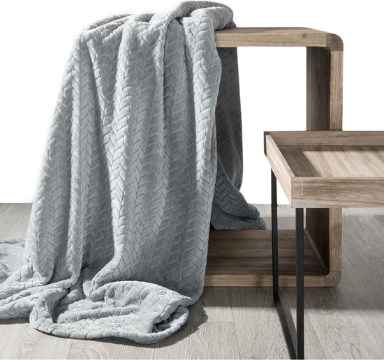 Oneiro’s Luxe Plaid CINDY licht grijs - 200 x 220 cm - wonen - interieur - slaapkamer - deken – cosy – fleece - sprei