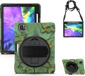 Mobigear Tablethoes geschikt voor Apple iPad Pro 11 Inch (2022) Hardcase Backcover | Mobigear SureGrip XGuard + Stylus Houder + Schouderband | Schokbestendig iPad Pro 11 (2022) Telefoonhoesje | Anti Shock Proof + Standaard - Camouflage | Groen
