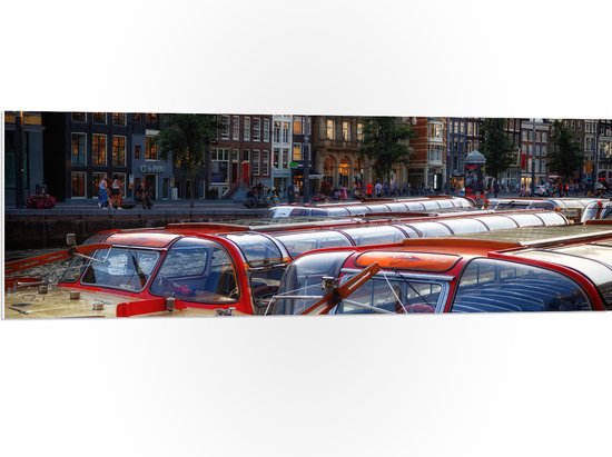 WallClassics - PVC Schuimplaat - Toeristenboten in Amsterdamse Grachten - 120x40 cm Foto op PVC Schuimplaat (Met Ophangsysteem)