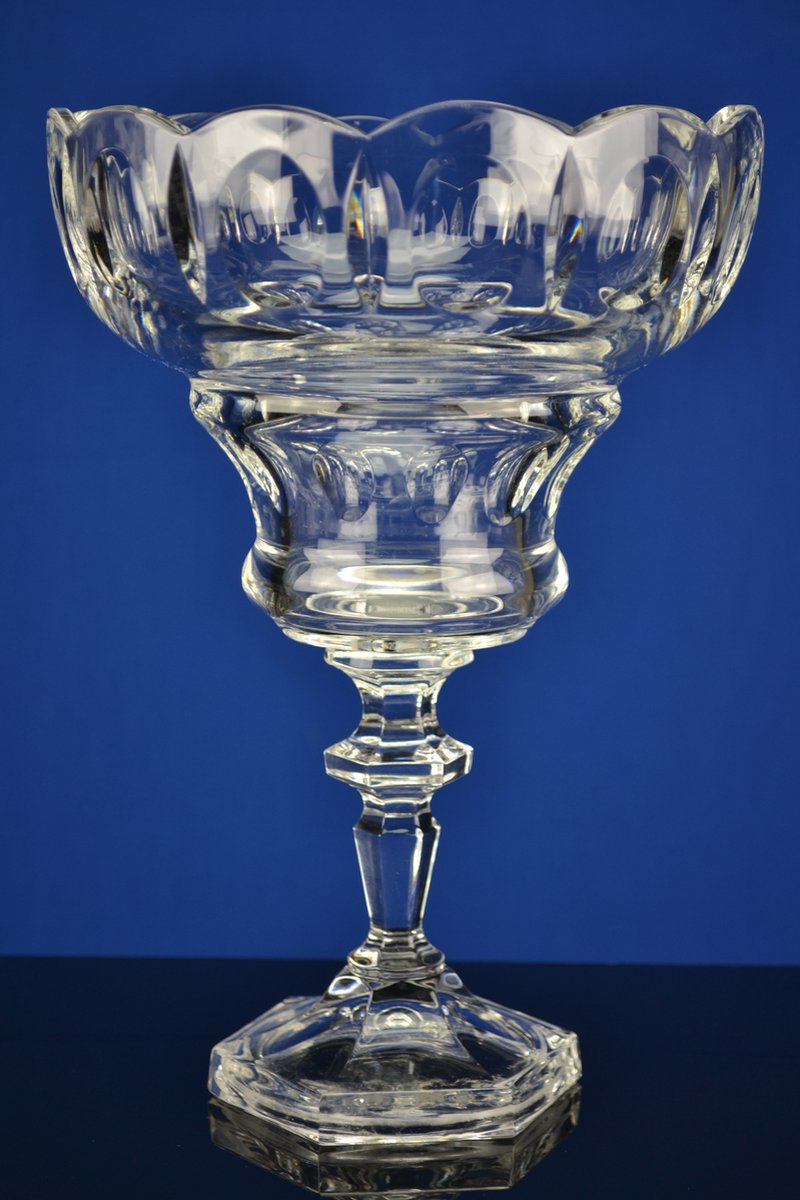 Luxe Kristallen Coupe op Voet – Klassiek en Elegant Design