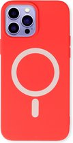 Casemania Hoesje Geschikt voor Apple iPhone 13 Pro Max Rood - Magnetische Siliconen Back Cover