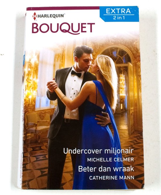 Man in smoking danst met vrouw in blauwe jurk. Titel: Undercover miljonair.
