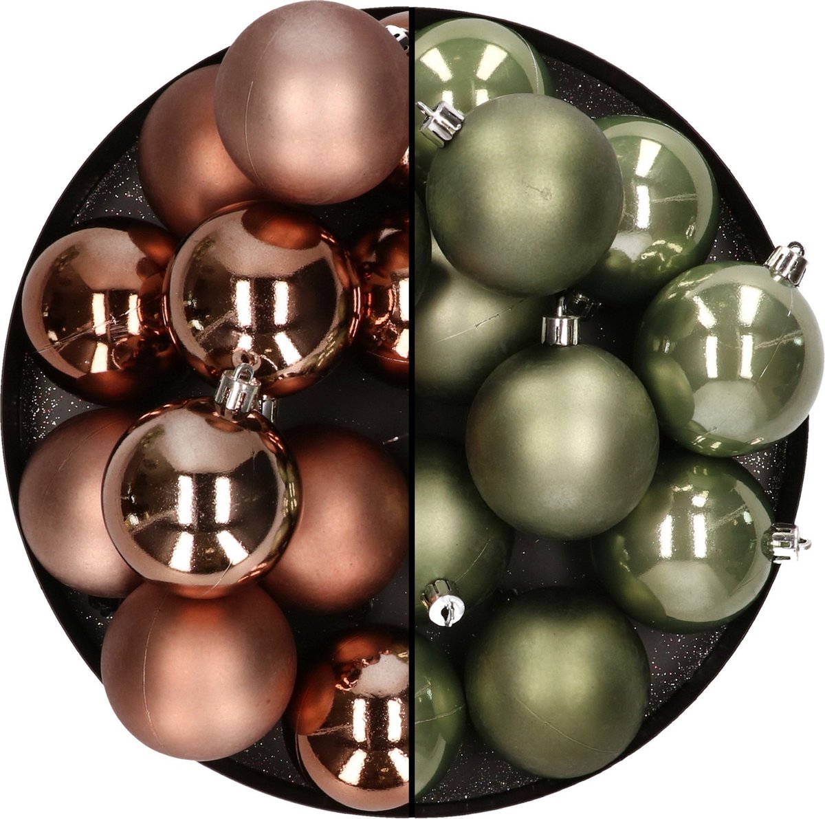 Set van 24 bruine en groene kunststof kerstballen van 6 cm elk zonder merklogo. Feestelijke kerstdecoratie.