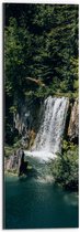 WallClassics - Dibond - Waterval Uitstromend in de Zee - 20x60 cm Foto op Aluminium (Wanddecoratie van metaal)