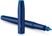 Stylo plume Parker IM Monochrome | encre bleue | finition et détails bleus | point moyen | emballage cadeau