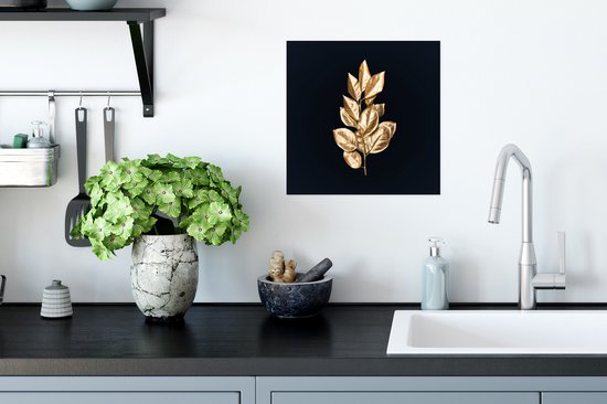 Poster Plant - Bladeren - Goud - Zwart - Luxe - 30x30 cm - Kerstversiering - Kerstdecoratie voor binnen - Kerstmis