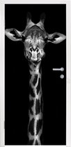 Deursticker Giraffe - Portret - Dieren - Zwart - Wit - 80x205 cm - Deurposter