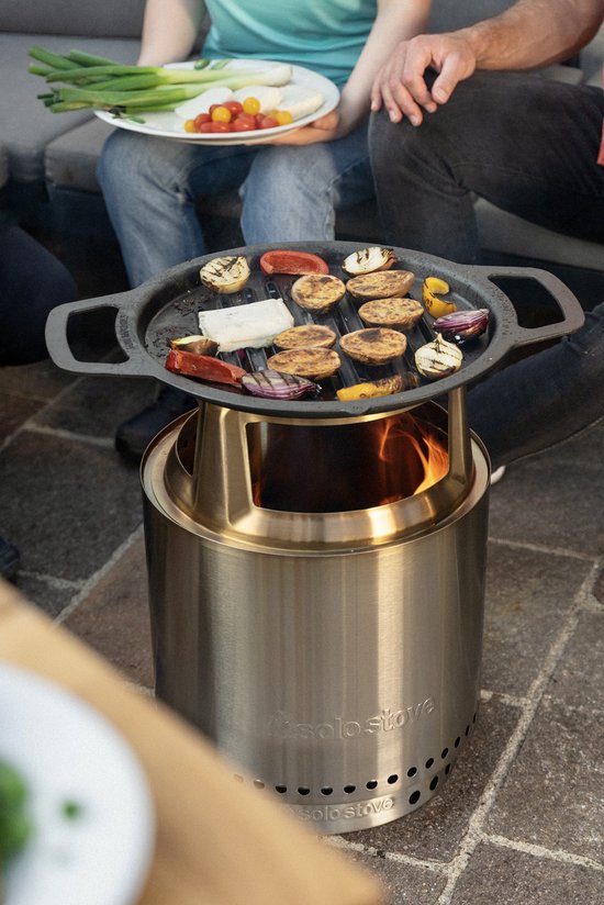 Solo Stove Ranger gietijzeren grillplaat met roestvrijstalen adapter van 16,5 cm. Accessoire voor de Ranger vuurkorf. Gewicht 6,8 kg, diameter kookoppervlak 36,2 cm
