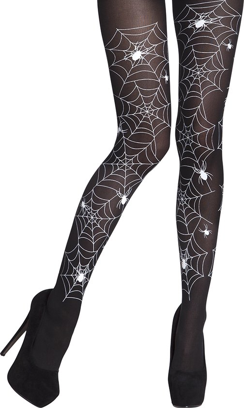 Zwarte panty met witte spinnenwebben en spinnen op de benen, gedragen met zwarte pumps.