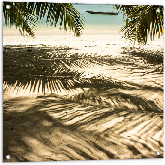 WallClassics - Tuinposter – Mooie Schaduw van Palmboom in het Zand - 80x80 cm Foto op Tuinposter  (wanddecoratie voor buiten en binnen)