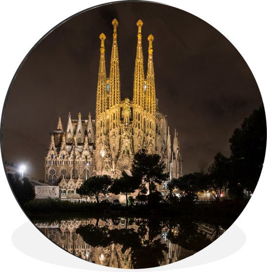 WallCircle - Wandcirkel - Muurcirkel - Verlichte Sagrada Familia in Barcelona bij nacht - Aluminium - Dibond - ⌀ 60 cm - Binnen en Buiten
