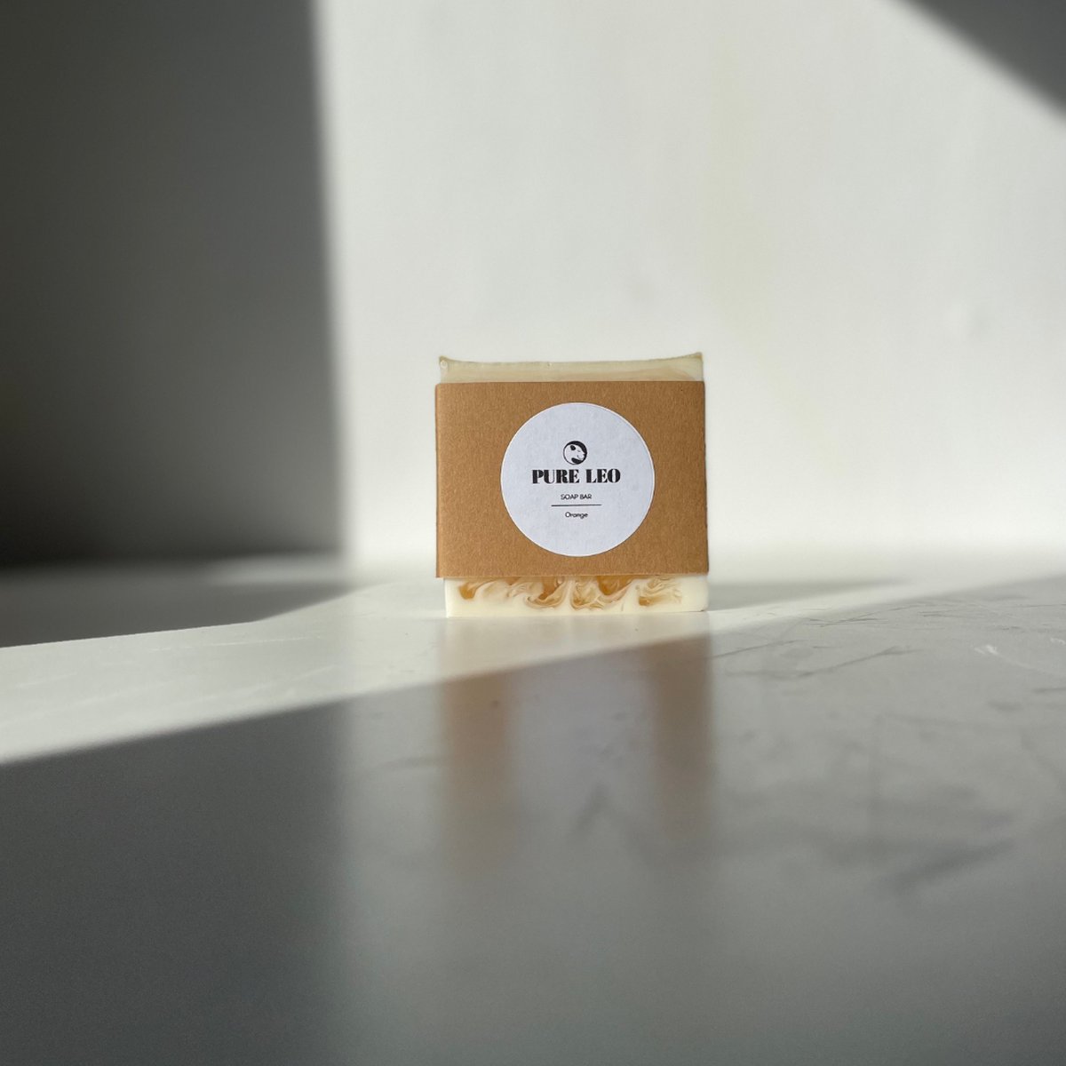 Pure Leo SOAP BAR - Orange- vegan - dierproefvrij- handmade