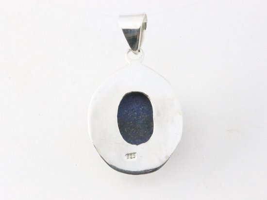 Pendentif en argent décoré avec rubis