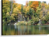 WallClassics - Canvas  - Kleine Watervallen tussen Bomen door - 100x75 cm Foto op Canvas Schilderij (Wanddecoratie op Canvas)