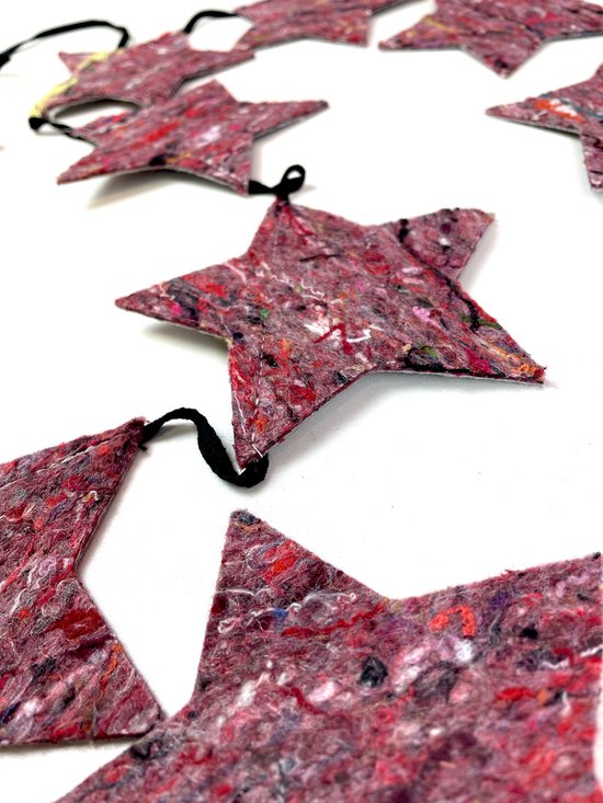 Gerecyclede kerst slinger van vilt