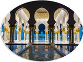 PVC Schuimplaat Ovaal - Prachtig Versierde Binnenkant van Sjeik Zayed Moskee in Abu Dhabi - 56x42 cm Foto op Ovaal (Met Ophangsysteem)