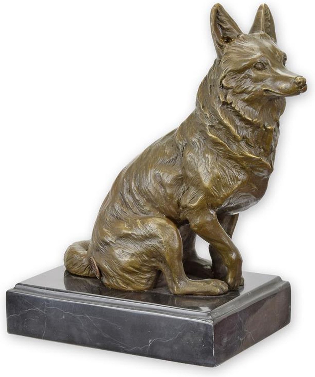 EEN BRONZEN BEELD VAN EEN VOS