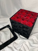 AG Luxurygifts Longlife flower box - rozen box - long life - Valentijnsdag - cadeau box - velvet - rood - zwart - rozen - bloemen