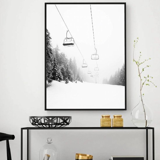 Canvas Schilderij * Mistig Berg Landschap Sneeuw #1 * - Kunst aan je Muur - Realistisch - Staand - 50 x 70 cm