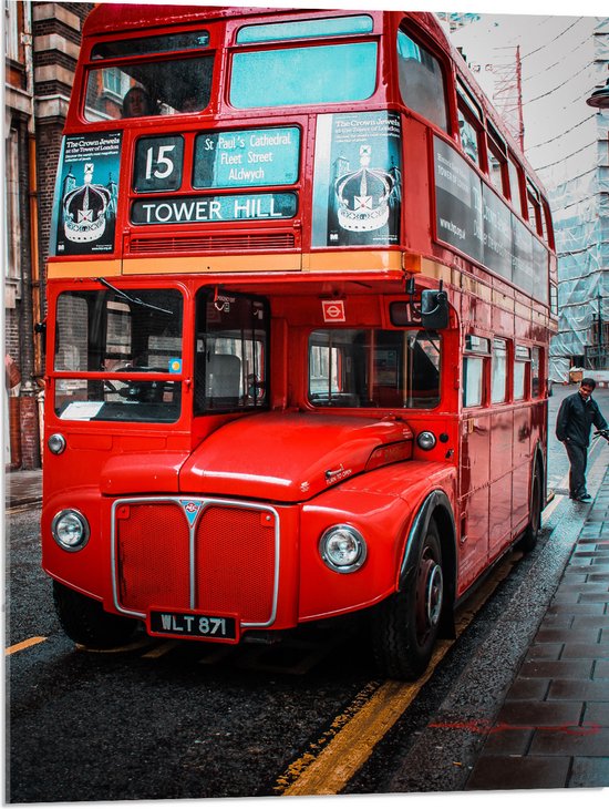 Acrylglas - Traditionele Rode Bus in Londen, Verenigd Koninkrijk - 60x80 cm Foto op Acrylglas (Wanddecoratie op Acrylaat)