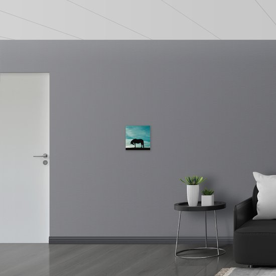 Canvas - Silhouet van Buigend Paard onder Stralend Blauwe Lucht - 30x30 cm Foto op Canvas Schilderij (Wanddecoratie op Canvas)