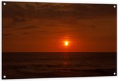 Tuinposter – Roodkleurige Zonsondergang aan de Horizon bij de Oceaan - 120x80 cm Foto op Tuinposter (wanddecoratie voor buiten en binnen)