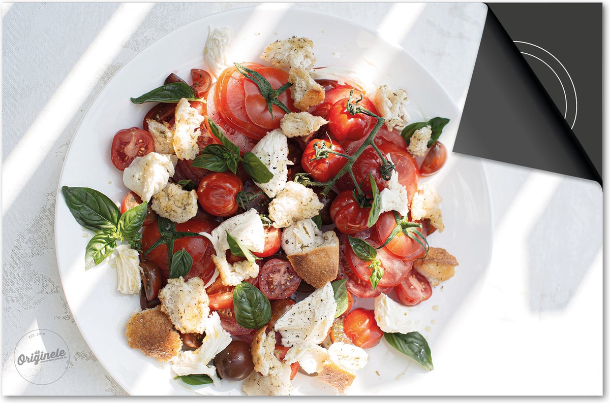 Inductie beschermer 65x52 - afdekplaat inductie mat - Dietrix Kookplaat beschermer - Base - Food - Salade met tomaten