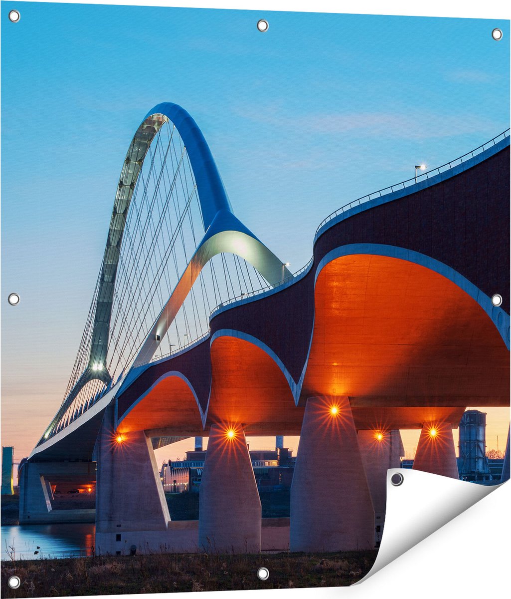 Gards Tuinposter Oversteek Brug in Nijmegen - 80x80 cm - Tuindoek - Tuindecoratie - Wanddecoratie buiten - Tuinschilderij Multikleur