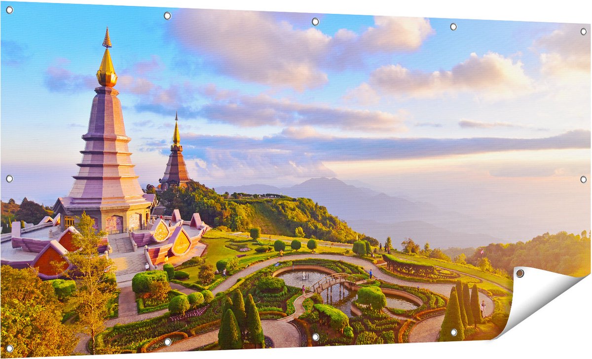 Gards Tuinposter Pagode Tempels in de Inthanon Berg in Thailand - 160x80 cm - Tuindoek - Tuindecoratie - Wanddecoratie buiten - Tuinschilderij Multikleur