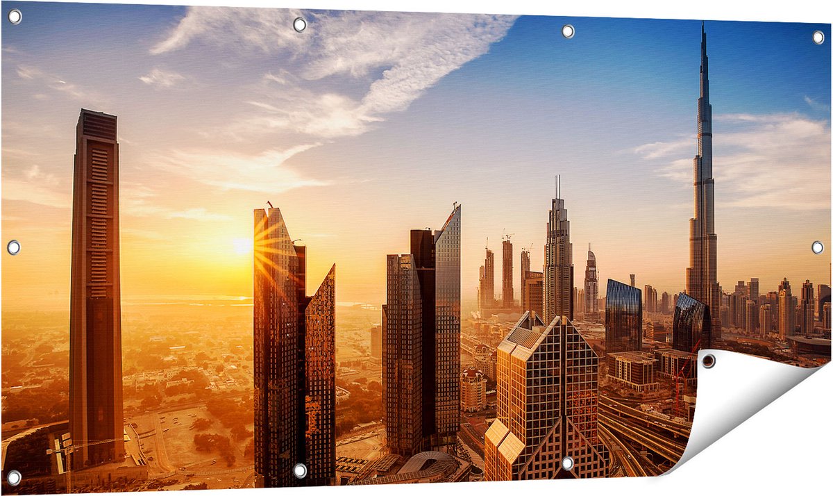 Gards Tuinposter Dubai Stad bij Zonsopgang - 120x60 cm - Tuindoek - Tuindecoratie - Wanddecoratie buiten - Tuinschilderij Multikleur