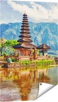 Gards Tuinposter Pura Tempel in Bali op het meer Beratan - 60x90 cm - Tuindoek - Tuindecoratie - Wanddecoratie buiten - Tuinschilderij