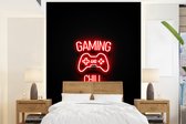 Behang - Fotobehang Gaming - Quotes - Gaming and chill - Neon - Rood - Breedte 160 cm x hoogte 220 cm