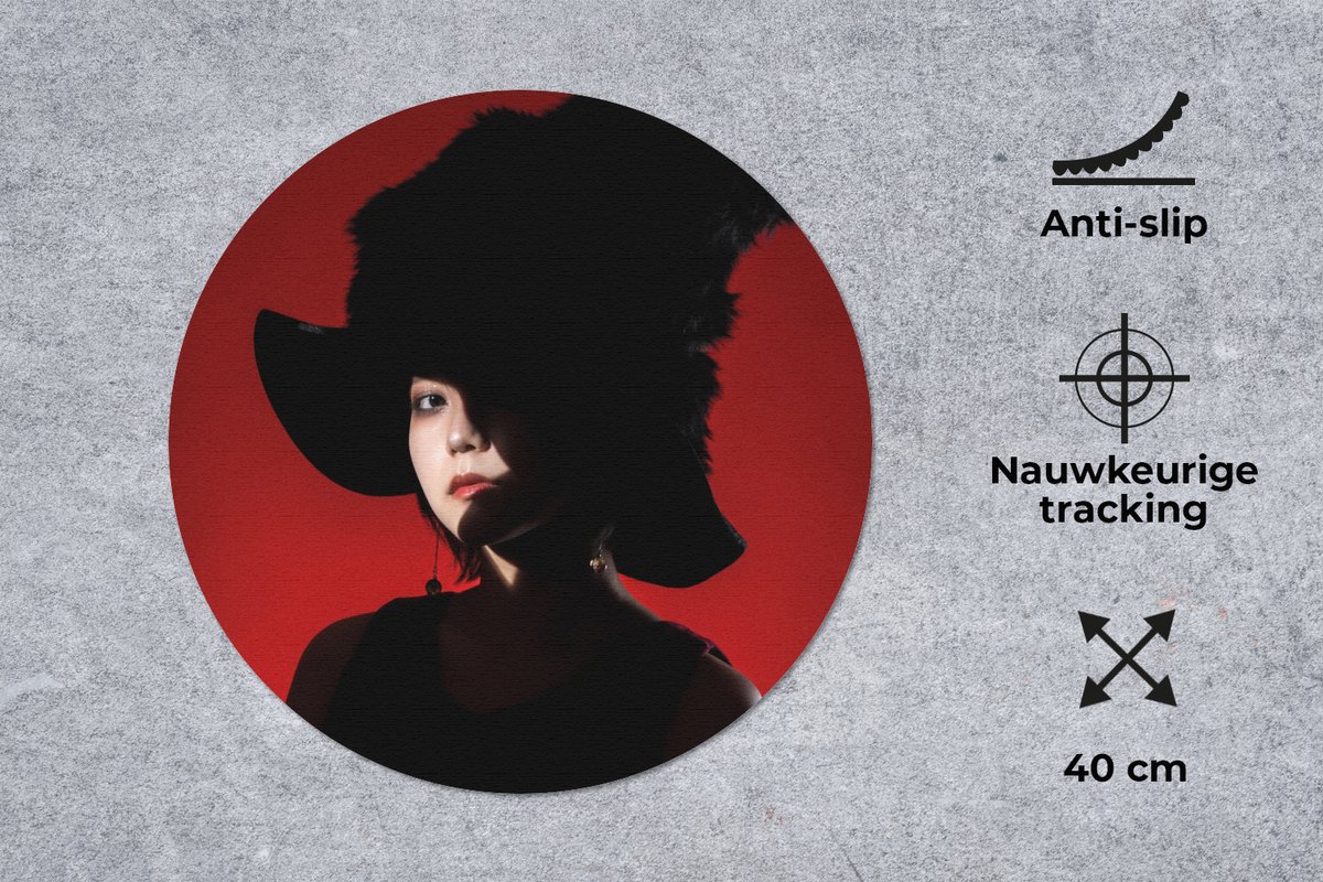 Muismat rond 40x40 cm - Mousepad Rood - Vrouw - Zwart - Portret - Ronde muismatten
