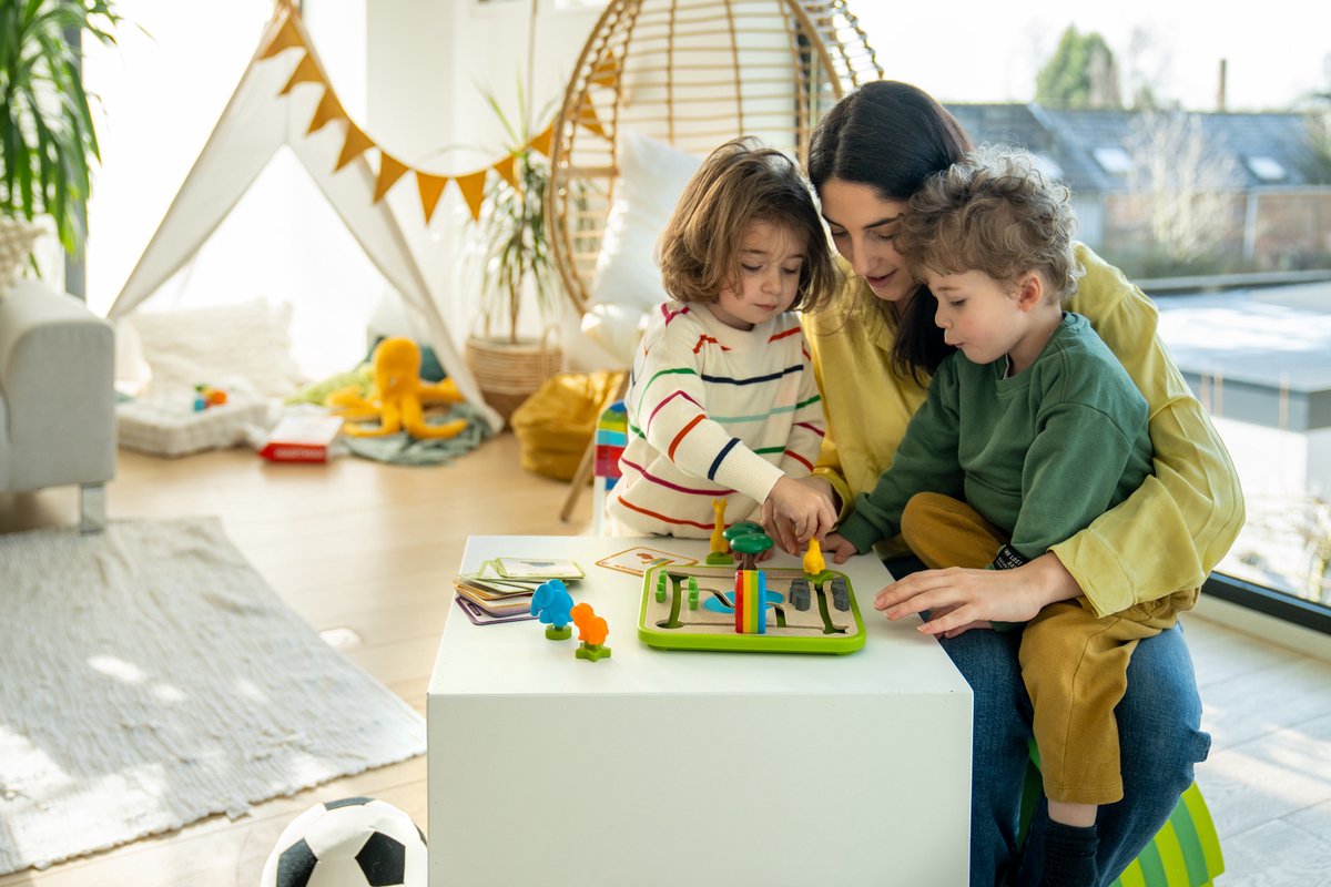 SmartGames Safari Park Jr. - Logisch Denkspel & Vormenstoof - 60 Educatieve Puzzelopdrachten - Solospel voor Kleuters - Vanaf 3 Jaar — cadeau in Spellen & Speelgoed - foto 2