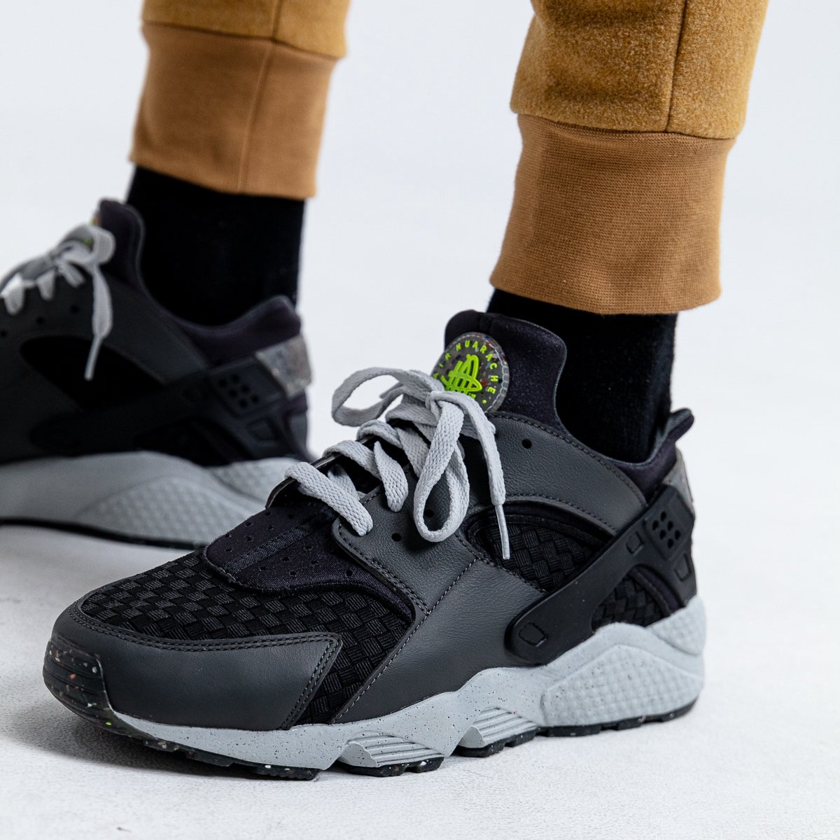 Nike air huarache grijs 2025