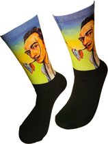 Verjaardags cadeau - Salvador Dali sokken - Kunst Print sokken - vrolijke sokken - valentijn cadeau - aparte sokken - grappige sokken - leuke dames en heren sokken - moederdag - vaderdag - Socks waar je Happy van wordt - Maat 40-45