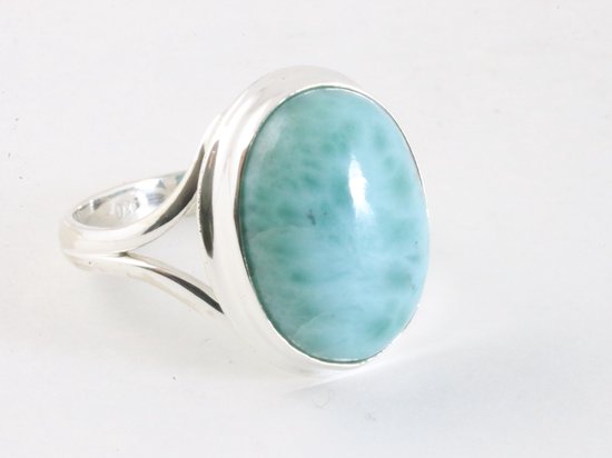 Bague ovale en argent avec larimar - taille 17