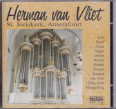 Herman van Vliet bespeelt het orgel van de St. Joriskerk te Amersfoort