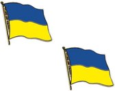 2x stuks pin broche/speldje vlag Oekraine 20 mm - Feestartikelen