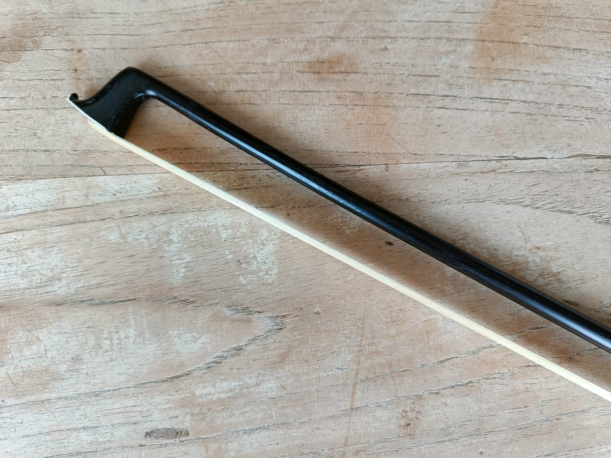 Serafs FS-04 CARBON vioolboog 4/4 (strijkstok) voor gevorderde studenten.