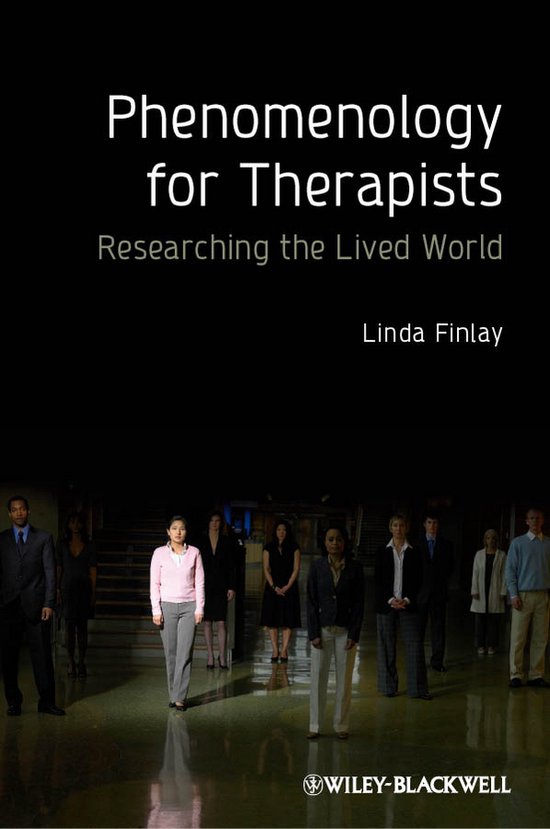 Boekomslag met de titel 'Phenomenology for Therapists' en een groep mensen in de verte.
