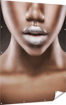 Gards Tuinposter Zilveren Lippen van een Afrikaanse Vrouw - 120x160 cm - Tuindoek - Tuindecoratie - Wanddecoratie buiten - Tuinschilderij