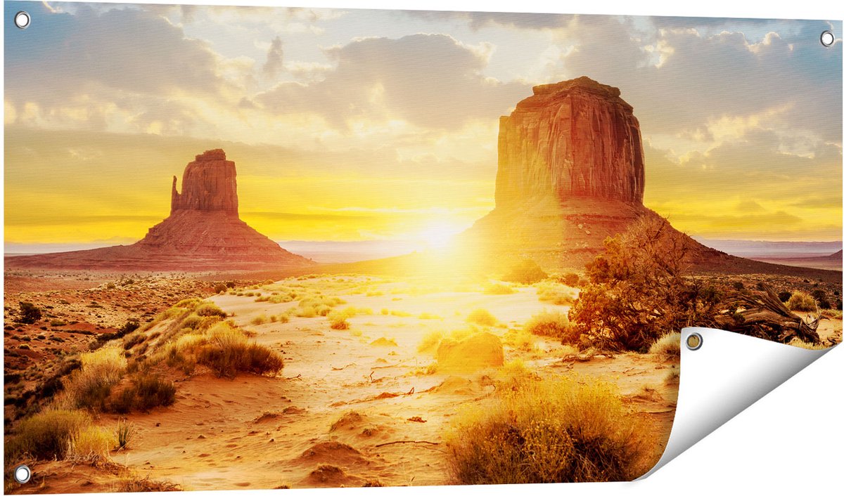 Gards Tuinposter Zonsondergang in Woestijn Monument Valley - 100x50 cm - Tuindoek - Tuindecoratie - Wanddecoratie buiten - Tuinschilderij Multikleur