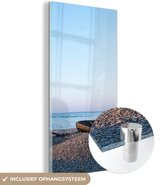 MuchoWow® Glasschilderij 60x120 cm - Schilderij acrylglas - Strand - Boot - Zee - Foto op glas - Schilderijen