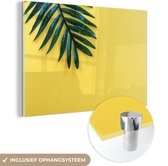 MuchoWow® Glasschilderij 30x20 cm - Schilderij acrylglas - Blad - Geel - Tropisch - Foto op glas - Schilderijen