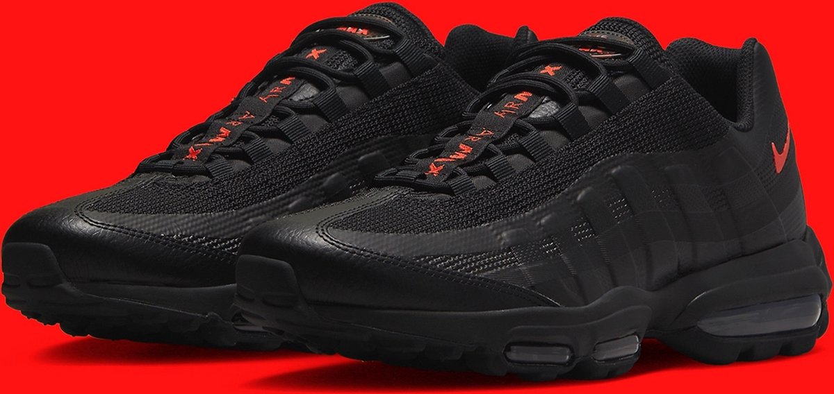 nike 95 ultra black